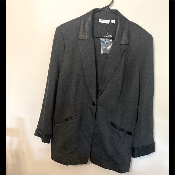 Susan Graver Jackets & Blazers - NWT Long Gray Knit Blazer Sz 16P Y2K Boyfriend